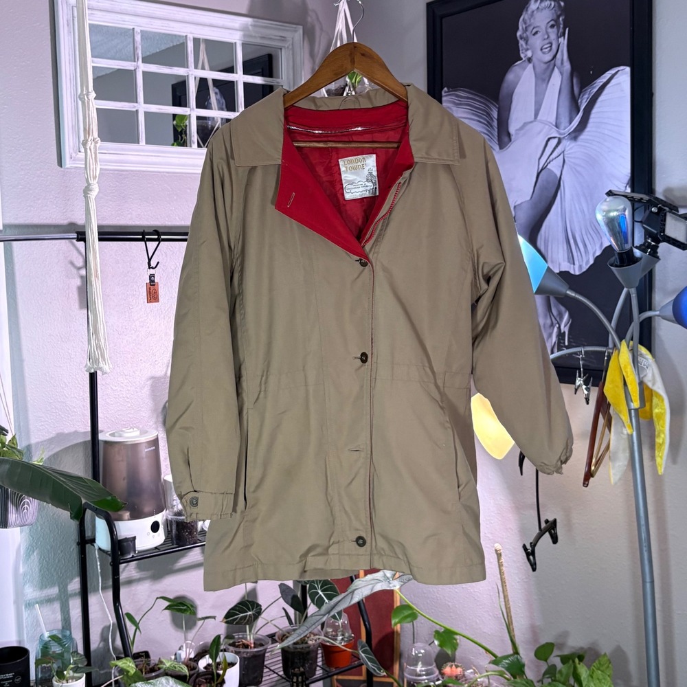London Towne Vintage Tan Khaki Rain‎ Jacket Red Lining Womens 9/10 Reg